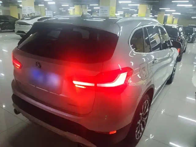 BMW X1 — Фото автомобиля 6