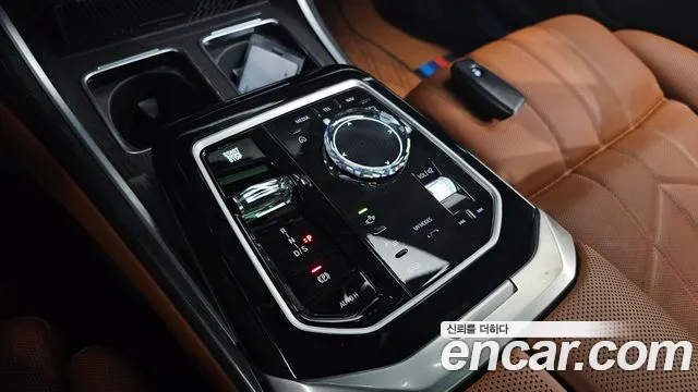 BMW 7 Series G70 — Фото автомобиля 12
