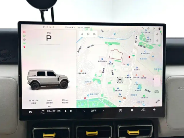 iCAR V23 — Фото автомобиля 12