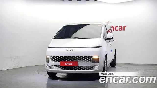 Hyundai Staria Staria L3.5 Инвалидная коляска Подъёмник/Slope — Фото автомобиля 3