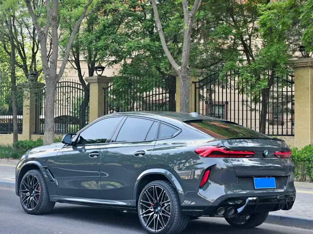 BMW X6 M — Фото автомобиля 3