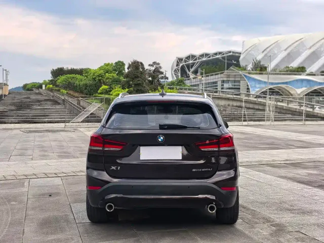 BMW X1 — Фото автомобиля 6