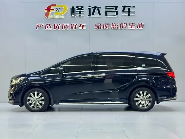 Honda Odyssey — Фото автомобиля 13