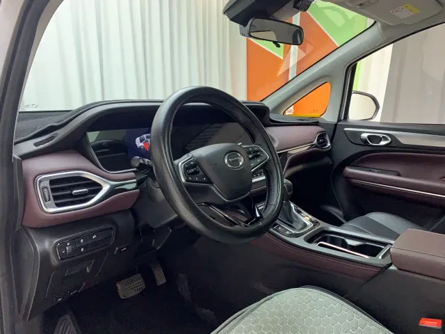 GAC Trumpchi M6 — Фото автомобиля 8