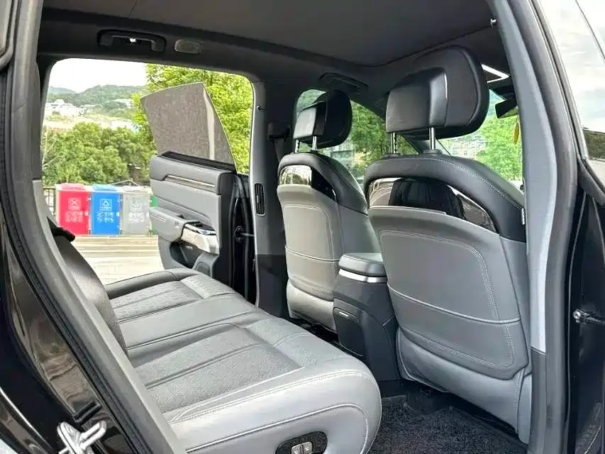ZEEKR Zeekr 7X 2025 100kWh Long Range AWD Intelligent Driving Edition — Фото автомобиля 8