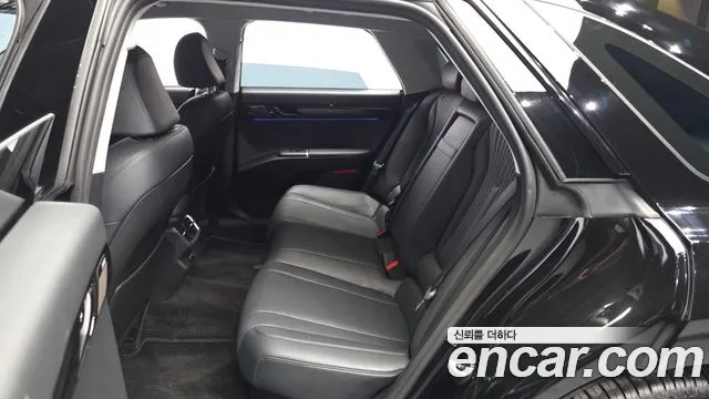 Hyundai Grandeur GN7 — Фото автомобиля 16