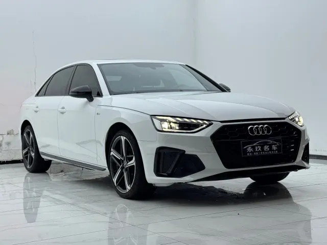 Audi A4L — Фото автомобиля 2