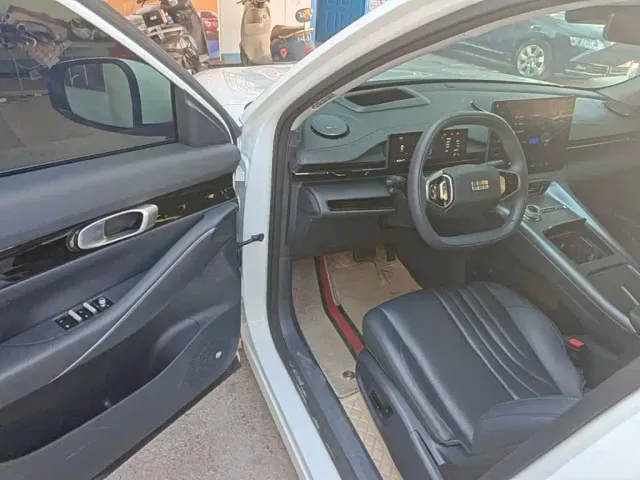 Geely Galaxy E5 — Фото автомобиля 15