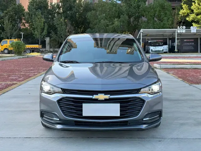Chevrolet Monza — Фото автомобиля 2
