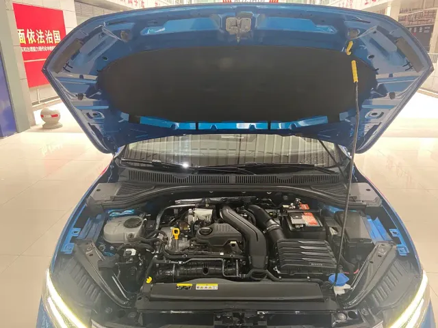 Volkswagen Sagitar — Фото автомобиля 15