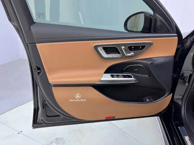 Mercedes-Benz E-Class — Фото автомобиля 15