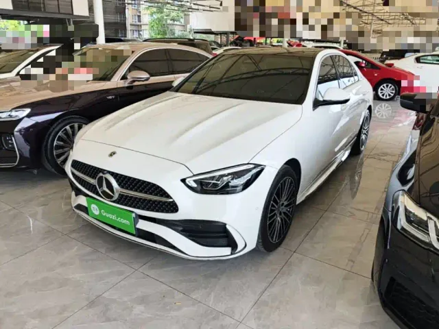Фотография автомобиля — Mercedes-Benz C-Class