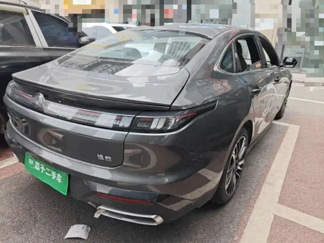 Changan Eado — Фото автомобиля 6