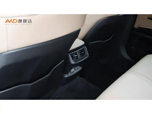Lexus ES — Фото автомобиля 9
