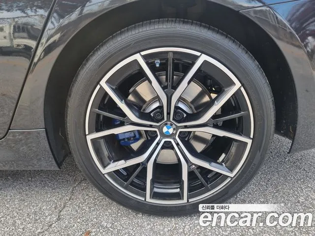 BMW 5-Series 5 серия (G30) 530i xDrive M Sport — Фото автомобиля 18