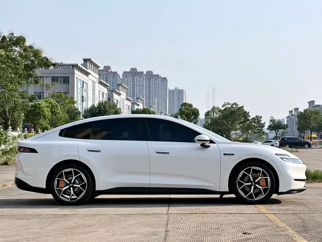Changan Qiyuan A06 — Фото автомобиля 5