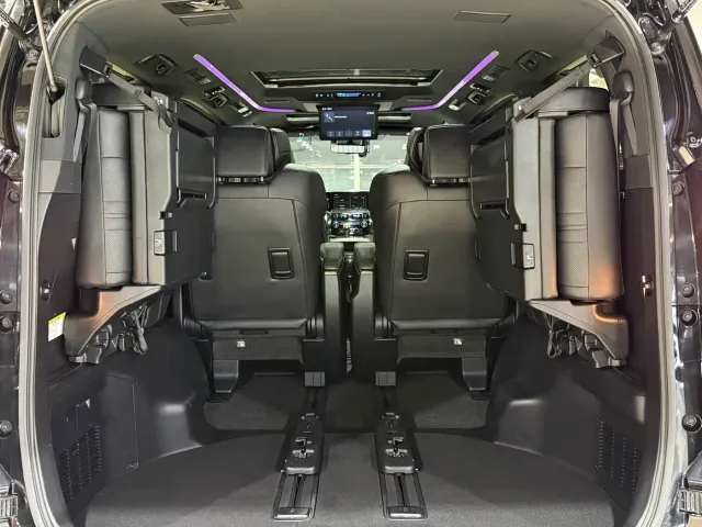 Toyota Alphard — Фото автомобиля 13