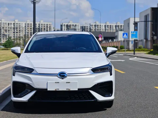 GAC Aion S — Фото автомобиля 2