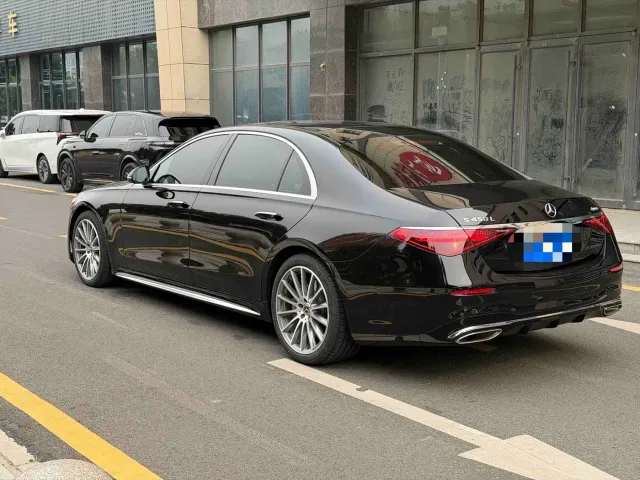 Mercedes-Benz S-Class — Фото автомобиля 4