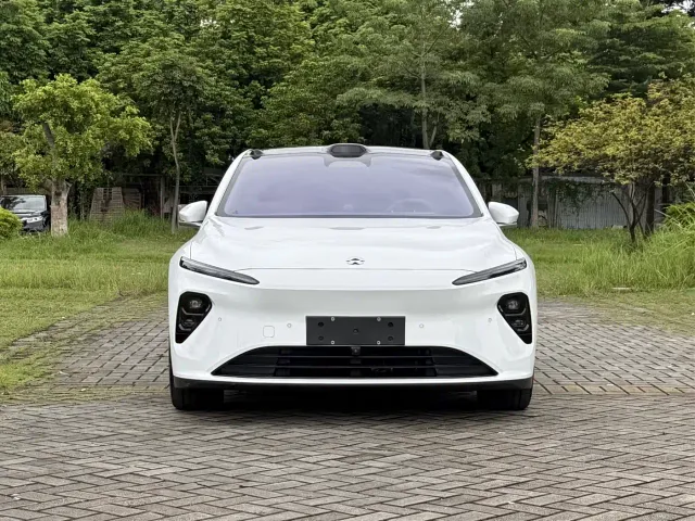 Nio ET7 — Фото автомобиля 2