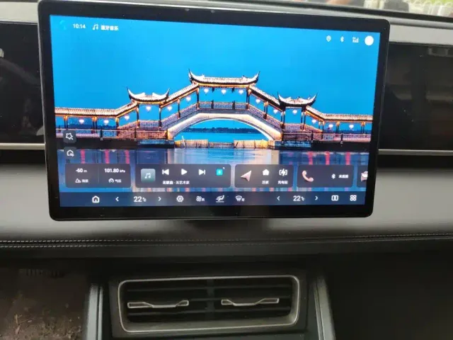 BYD Qin L — Фото автомобиля 9