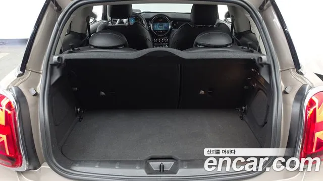 Mini Cooper Cooper Classic — Фото автомобиля 19