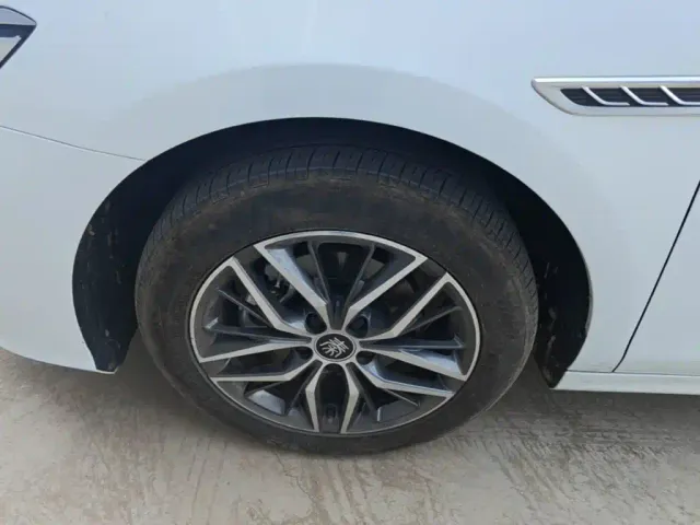 BYD Qin PLUS — Фото автомобиля 22
