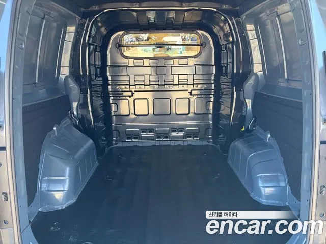 Hyundai Staria — Фото автомобиля 7