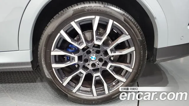 BMW X6 xDrive40i M Sport — Фото автомобиля 3