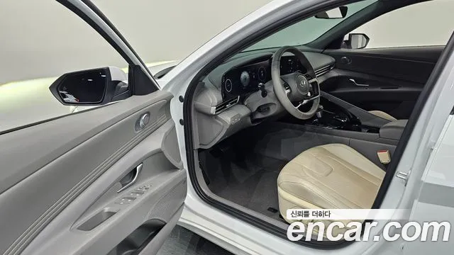 Hyundai AVANTE Avante (CN7) — Фото автомобиля 9