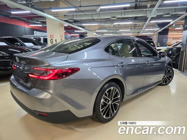 Toyota Camry — Фото автомобиля 18