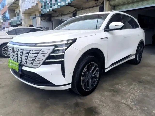 Фотография автомобиля — Changan CS75 Plus