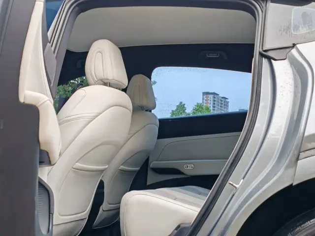 Xpeng G6 — Фото автомобиля 7
