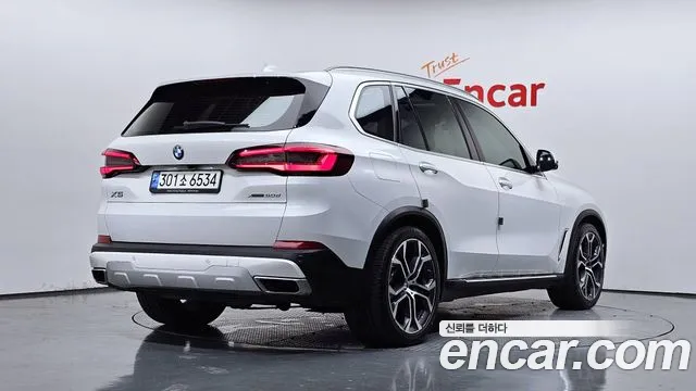 BMW X5 — Фото автомобиля 2