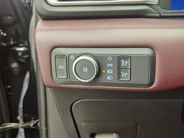 Ford Explorer — Фото автомобиля 21