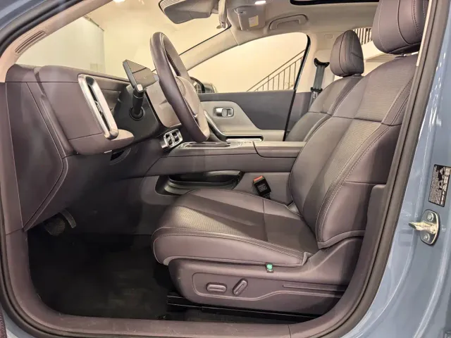 Leapmotor B01 — Фото автомобиля 8