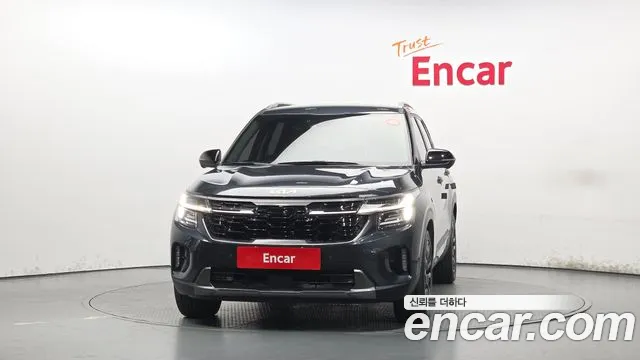 Kia Seltos — Фото автомобиля 3