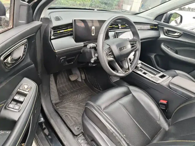 Roewe RX5 — Фото автомобиля 12