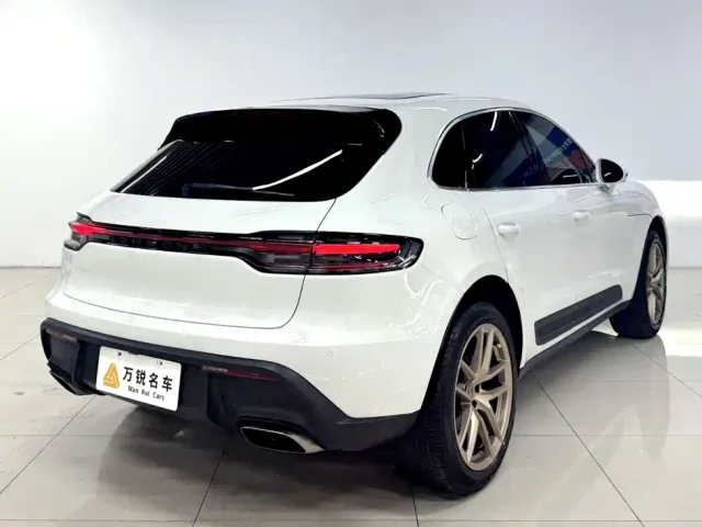 Porsche Macan — Фото автомобиля 3