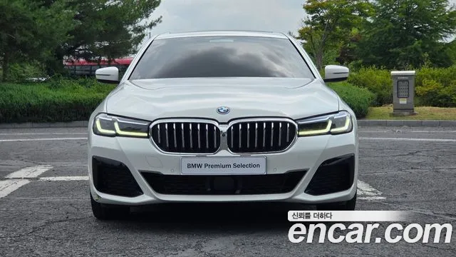 BMW 5-Series 5 серия (G30) — Фото автомобиля 3