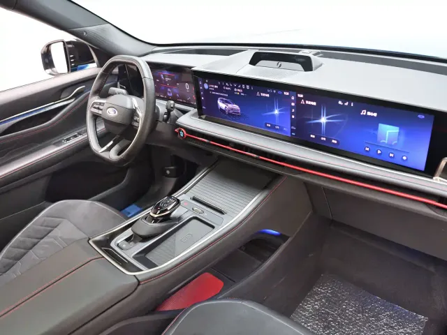 Ford Edge — Фото автомобиля 10