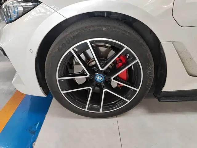 BMW i3 — Фото автомобиля 22