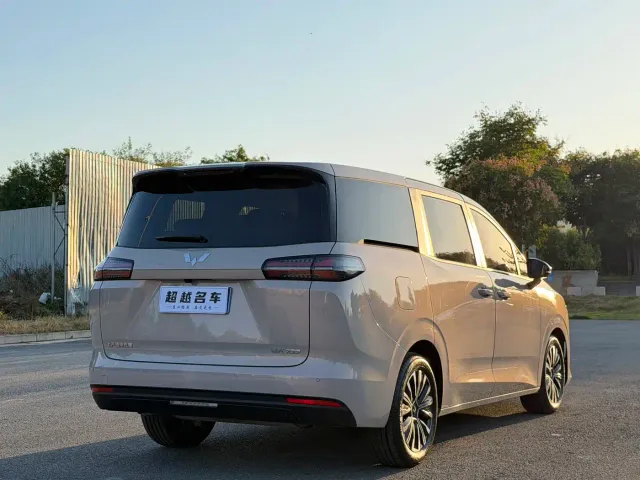 Wuling Starlight 730 — Фото автомобиля 7