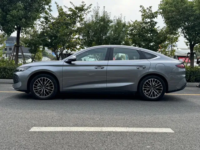 BYD Qin L 2024 DM-i 120KM Excellence Model — Фото автомобиля 5
