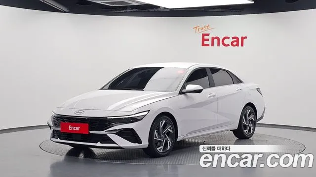 Фотография автомобиля — Hyundai Avante CN7