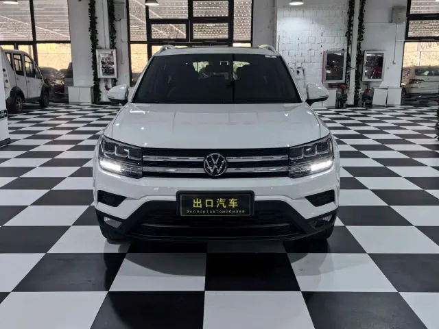 Volkswagen Tharu — Фото автомобиля 2