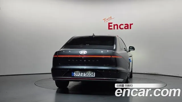 Hyundai Grandeur GN7 — Фото автомобиля 4