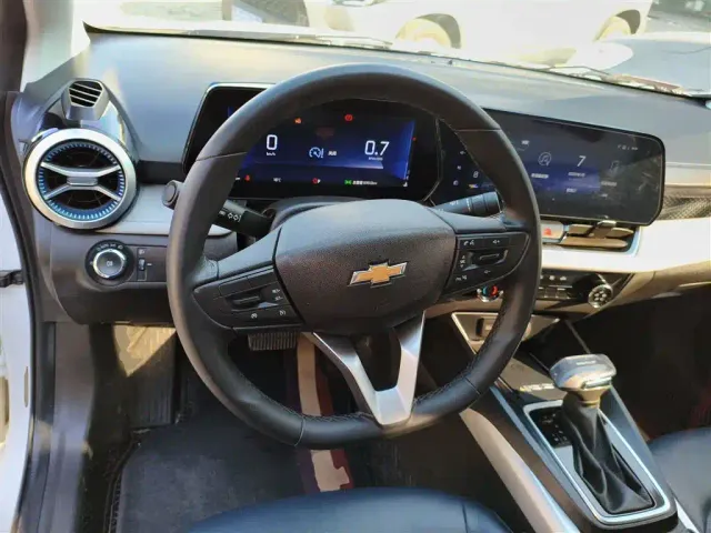Chevrolet Monza — Фото автомобиля 2