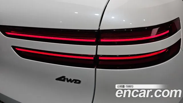 Genesis GV70 2.5T Бензин AWD — Фото автомобиля 18