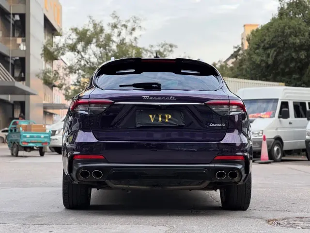 Maserati Levante — Фото автомобиля 7